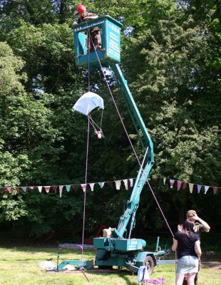 01_2AC020_3_07_03
Army Cadets at the Church Fete 2007 - Para jumping for terrified teddies (all in a good cause) 

By Tony Morris
