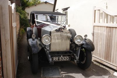 15_2SF003_2_03_01
One for the procession later on? This magnificent 1929 Rolls Royce Tourer is part of The Pickwick Vintage Collection - vintage cars for hire for weddings and special occasions. Contact David Mills on 01256 771165 for details. 

By Tony Morris
