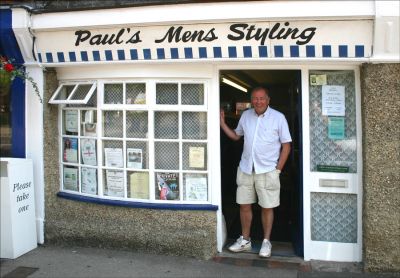 03_1WS008
Paul's Mens Styling - traditional mens' hairdressers, with Paul Savory (aka "Tasty") in the doorway - 2006 

By Tony Morris
