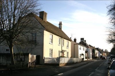 03_1WS017_2
The house on the left is Yield House. This old property is named on an 1877 map of the village so it was obviously of some importance. In more recent times it was the doctor's surgery prior to the one in Kingsclere Road - 2005. 

By Tony Morris
