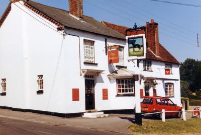 03_1WS024_4
The Greyhound 1989 

By Peter Wells
