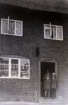 Click to view full size image
==============
03_1WS028_1
Cousins Sweet Shop, 52 Winchester Street c.1920 - showing Mrs Cousins, Ron and Phyllis
From Brian Burgess
03_1WS028_1
Cousins Sweet Shop, 52 Winchester Street c.1920 - showing Mrs Cousins, Ron and Phyllis
From Brian Burgess