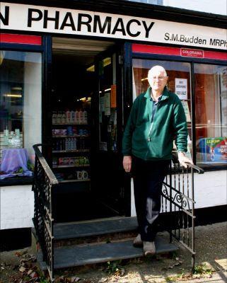 03_1WS037_3
Arthur Egmore,now retired, was the pharmacist before Steve Budden. Shown here returning as a customer in October 2006 

By Tony Morris
