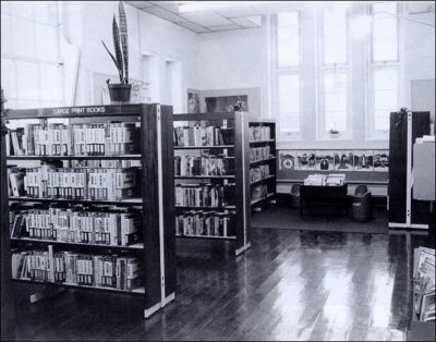 Click to view full size image
==============
03_1CC042_2
Overton Library in the Community Centre in 1978
From Alison Deveson
03_1CC042_2
Overton Library in the Community Centre in 1978
From Alison Deveson