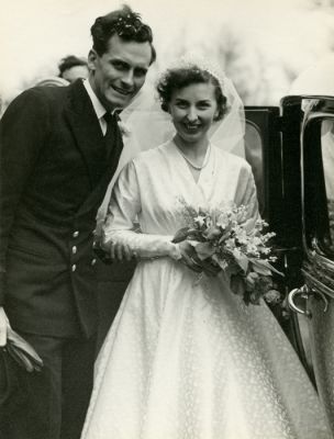 Click to view full size image
==============
04TM03_04_04
Colin married Eva in 1956 at Hanworth in SW London
From Colin Inman
04TM03_04_04
Colin married Eva in 1956 at Hanworth in SW London
From Colin Inman