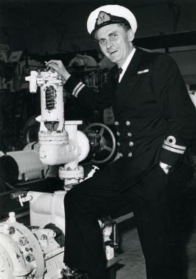 Click to view full size image
==============
04TM03_04_06
Colin at the Royal Naval Engineering College, Manadon, in June 1964
From Colin Inman
04TM03_04_06
Colin at the Royal Naval Engineering College, Manadon, in June 1964
From Colin Inman