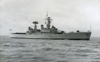 Click to view full size image
==============
04TM03_04_19
HMS Minerva - Colin's last ship
From Colin Inman
04TM03_04_19
HMS Minerva - Colin's last ship
From Colin Inman