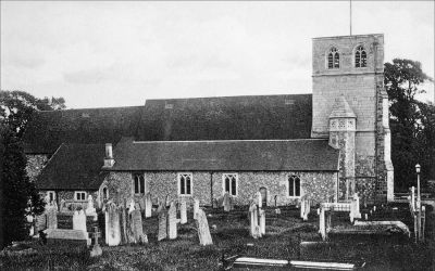 Click to view full size image
==============
05_1CR003_05_03
St Mary's from the north c.1909
From Brian Burgess
05_1CR003_05_03
St Mary's from the north c.1909
From Brian Burgess