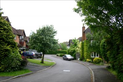 Click to view full size image
==============
06_3TG002
An attractive private development on the south side of Overton Hill - 2006
By Tony Morris
06_3TG002
An attractive private development on the south side of Overton Hill - 2006
By Tony Morris