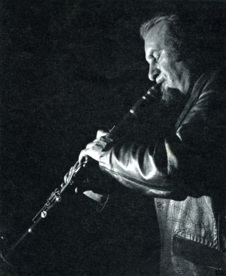 09PO031_01
Acker Bilk at Laverstoke Clubhouse, summer 1969 - from Portals Magazine provided by Ray Peters 

By Don Bradshaw

