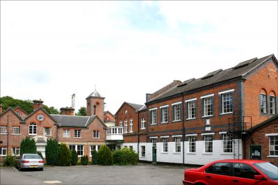 09PO040_04
The main courtyard of Laverstoke Mill - 2006 

By Tony Morris

