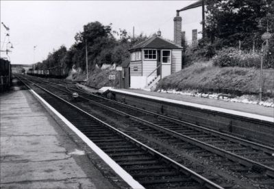 10_2TR007
The station looking west towards Salisbury and Exeter. Note the signal box 

From Brian Burgess
