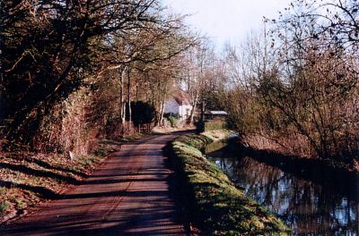 13_2TL000_03
The Lynch in 1997 looking east towards Shadwells 

By Nicholas Crace
