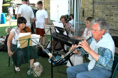 14_1OR15_07
Delightful music was played 

By John Hodge
