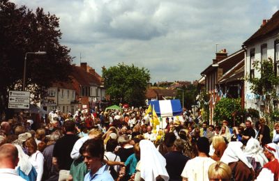 15_2SF001_02
A good crowd in Winchester Street 

By John Thomas
